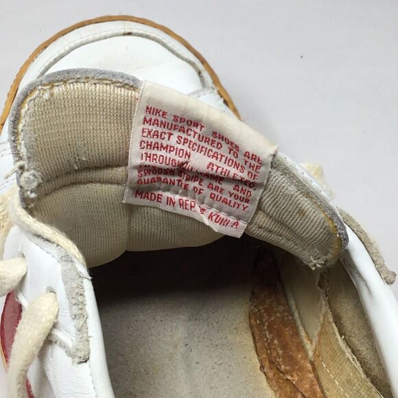 Athletic_Shoes